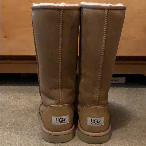 UGG Shoes - UGG Tall Chesnut